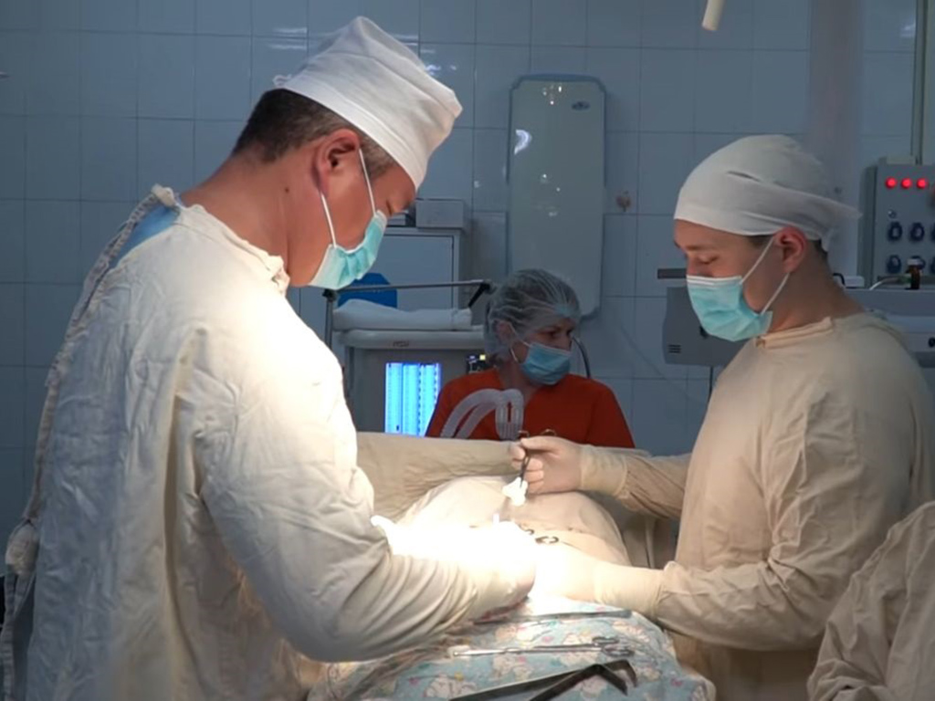 Один из тяжелых рабочих будней Талгарских хирургов