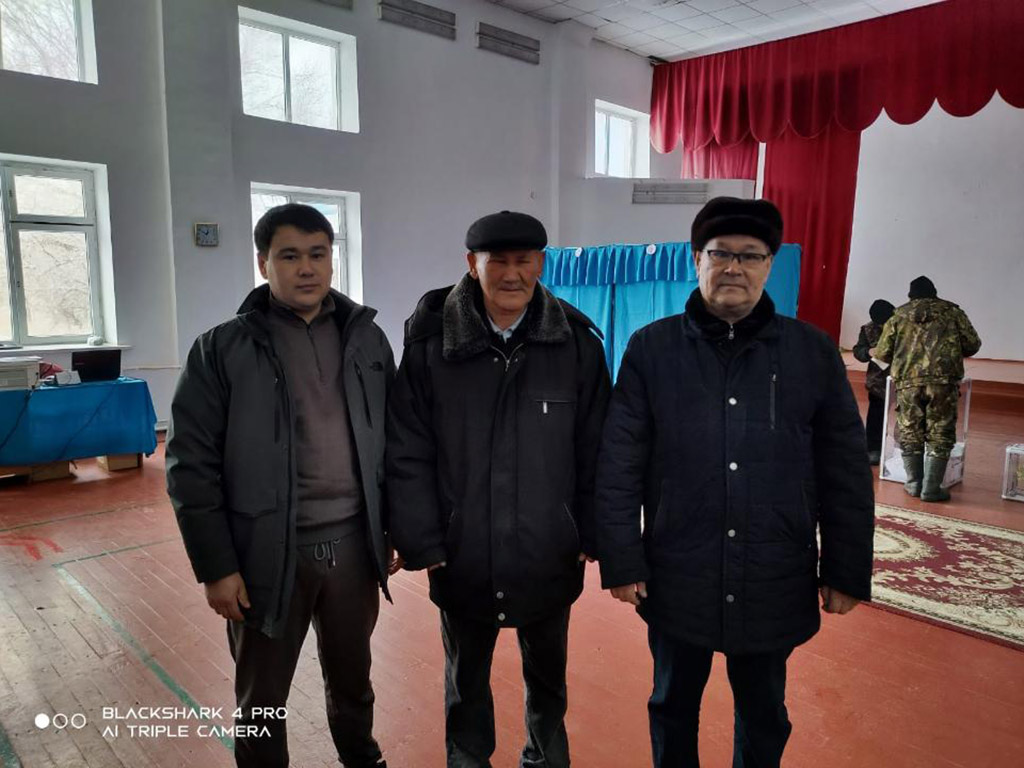 Семья рыбаков из Алакольского района проголосовала на выборах