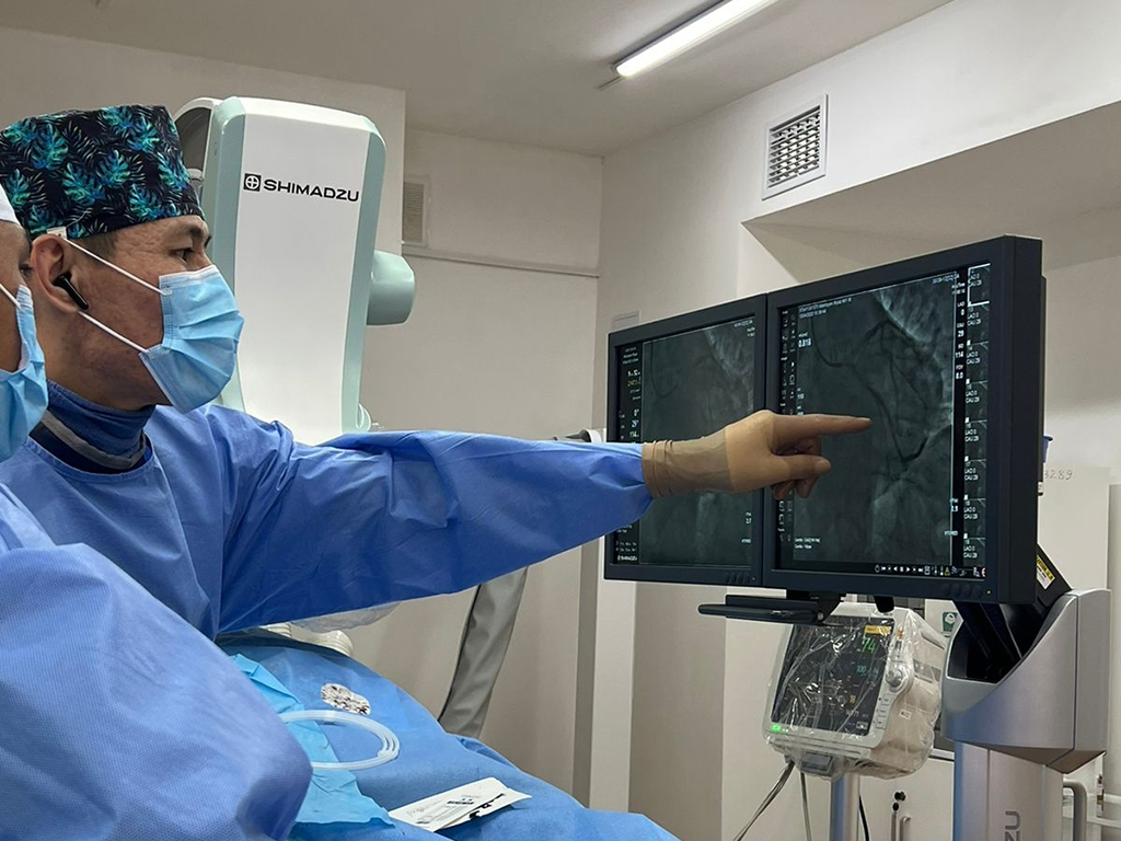 В Карасайской районной больнице впервые проведена операция по установке электрокардиостимулятора