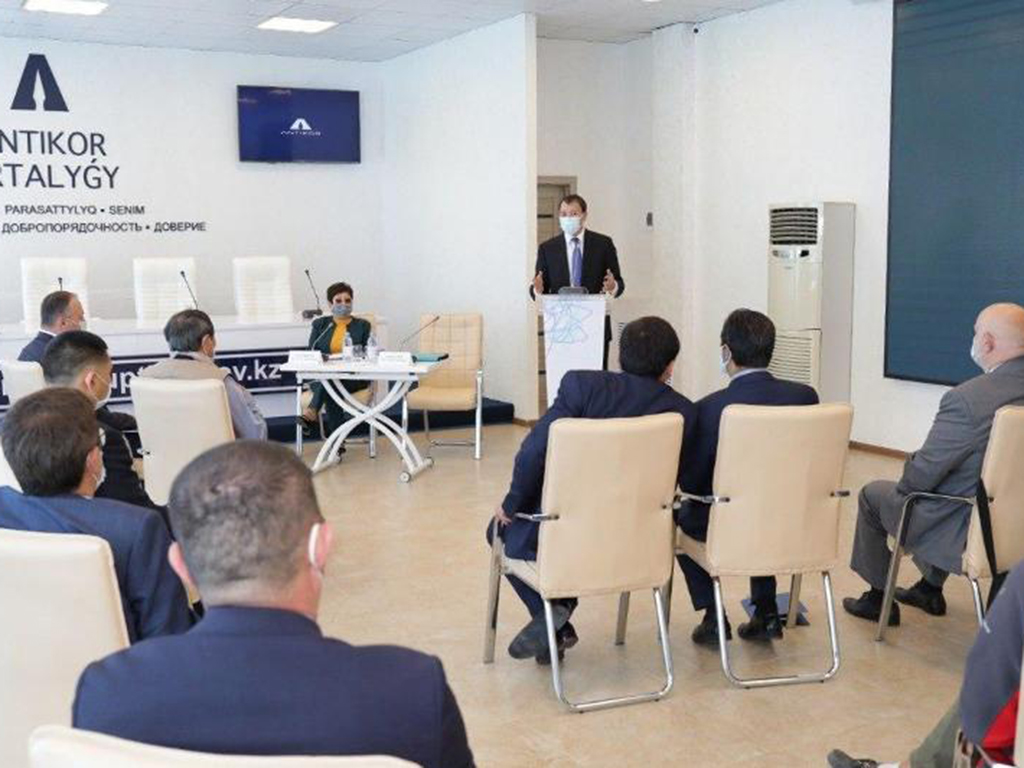 АЛИК ШПЕКБАЕВ ТРАНСПАРЕНСИ ҚАЗАҚСТАН ҚАМҚОРШЫЛЫҚ КЕҢЕСІНІҢ МҮШЕЛЕРІМЕН КЕЗДЕСТІ