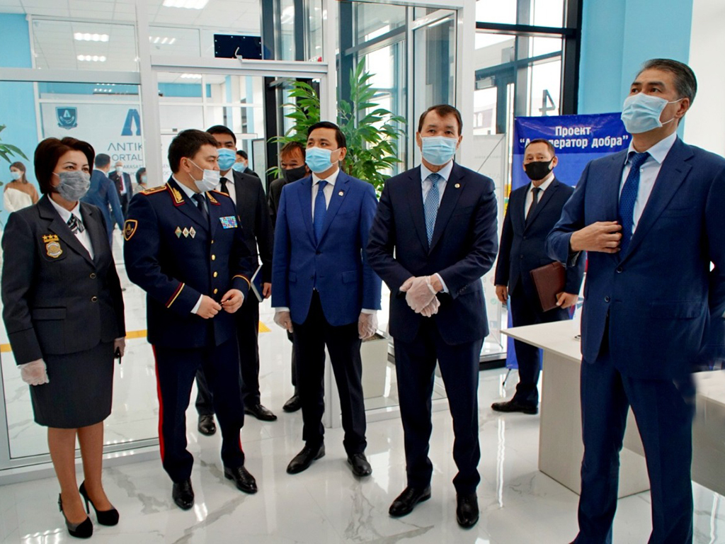 Помощник Президента – Секретарь Совета Безопасности посетил сервисный антикоррупционный центр «Antıkor Ortalyǵy»
