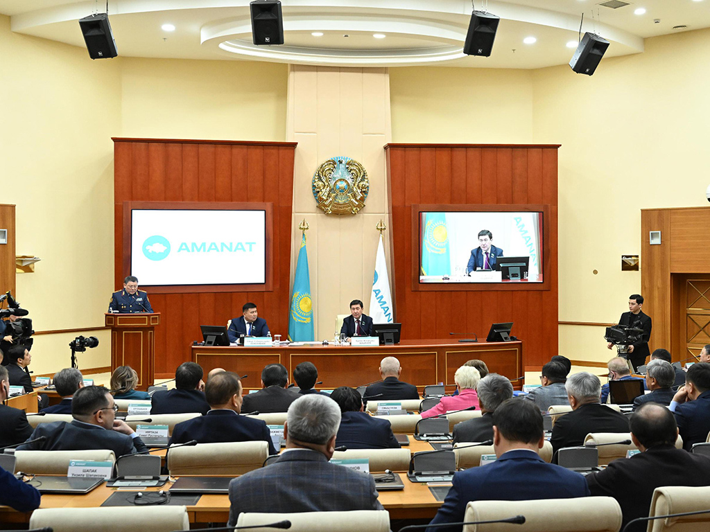Фракция «AMANAT» предложила ввести пожизненный срок для правоохранителей, уличенных в наркобизнесе