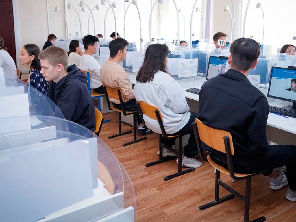В Казахстане стартовало ЕНТ: более 180 тыс. выпускников подали заявки, тестирование продлится до 7 июля