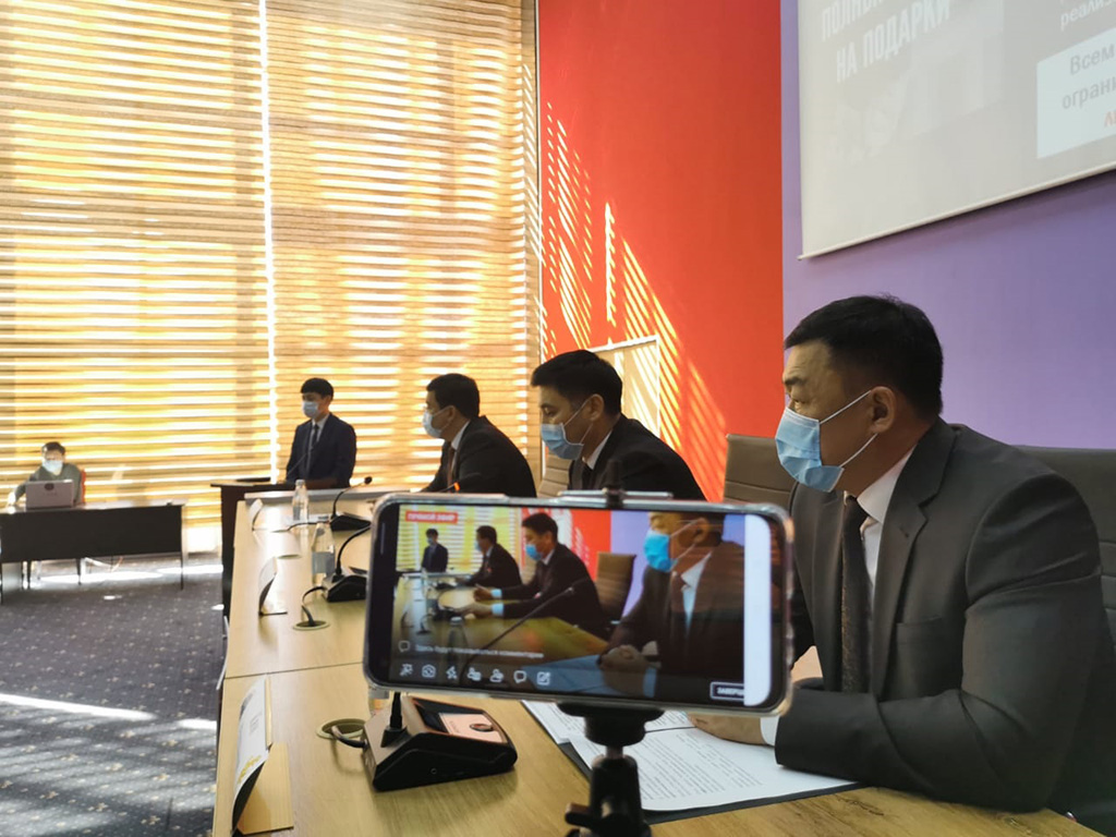 ДЕПАРТАМЕНТ БАСШЫСЫ БАҚ ӨКІЛДЕРІН СЫБАЙЛАС ЖЕМҚОРЛЫҚҚА ҚАРСЫ ІС-ҚИМЫЛ МӘСЕЛЕЛЕРІ БОЙЫНША ЖАҢА ЗАҢНАМА ӨЗГЕРІСТЕРІМЕН ТАНЫСТЫРДЫ