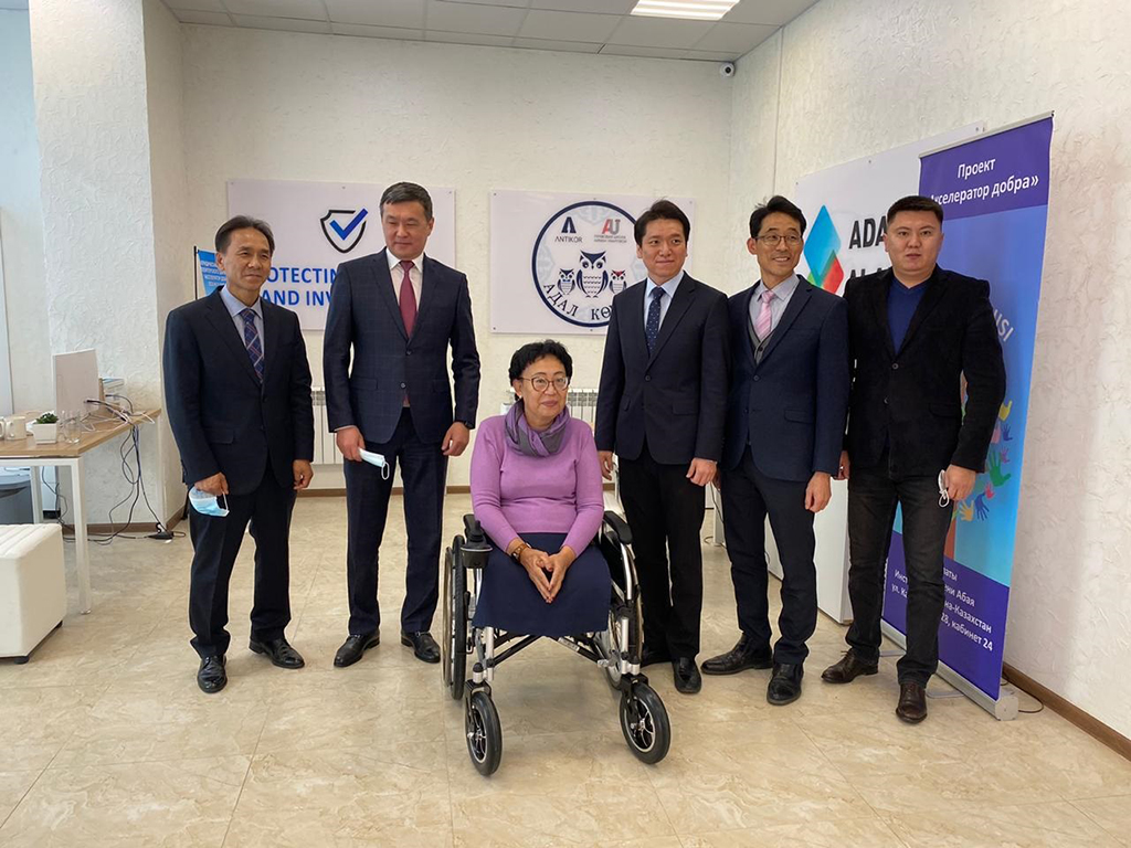 Korean partners of Antikor provided assistance to a social worker from Taldykorgan