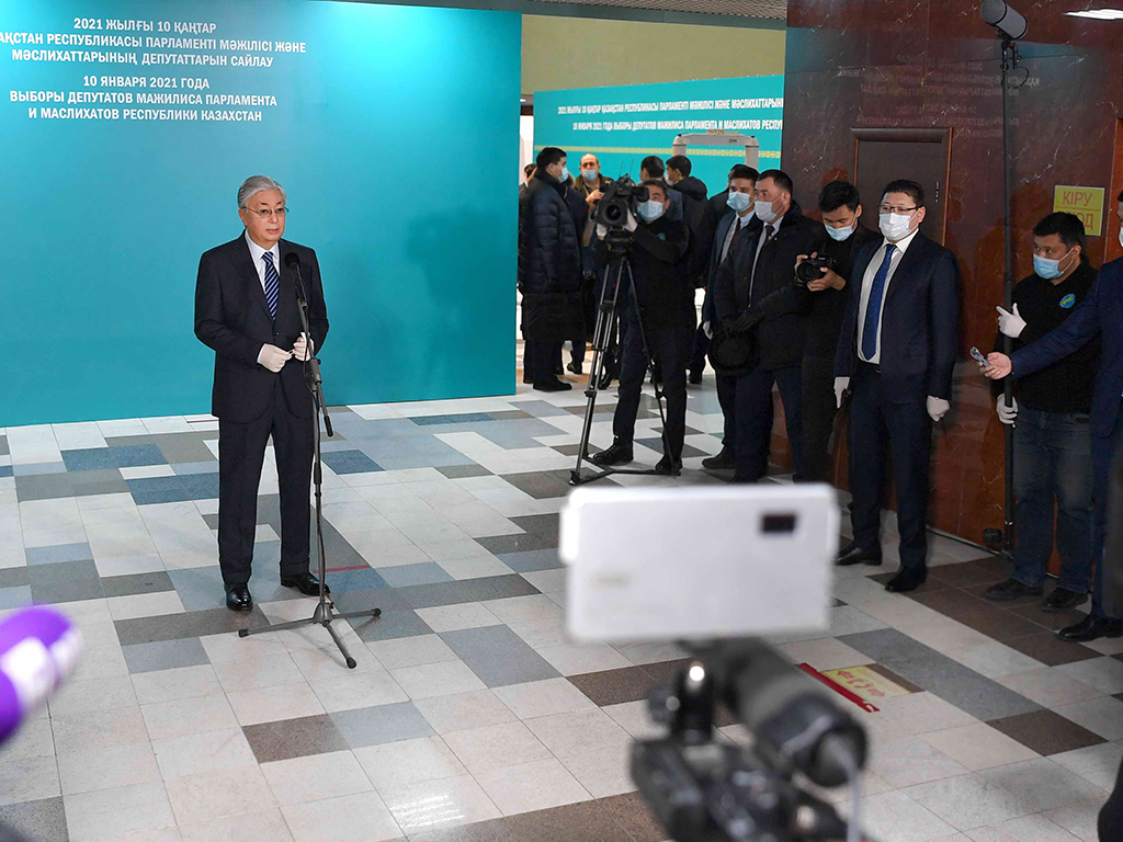 Токаев: Правительство по нашему законодательству должно уйти в отставку