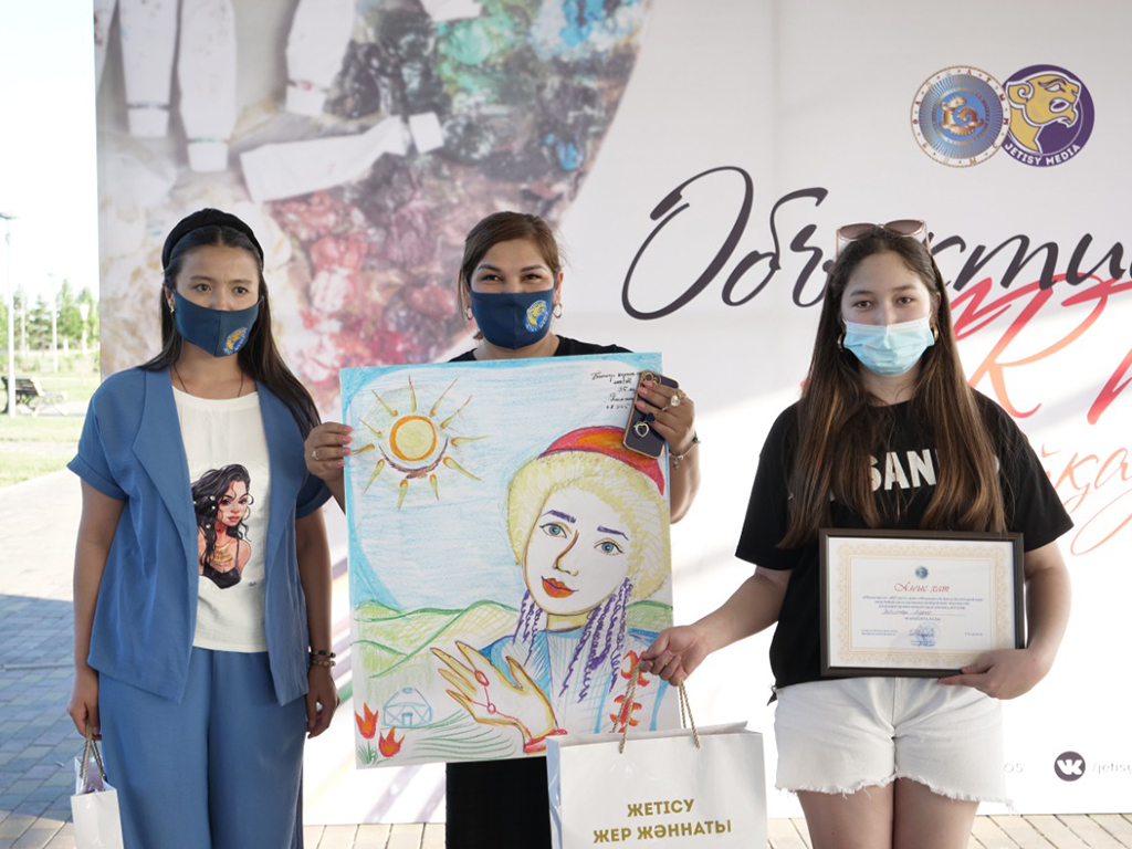 Юные таланты из Талдыкоргана выразили свою любовь к государственным символам