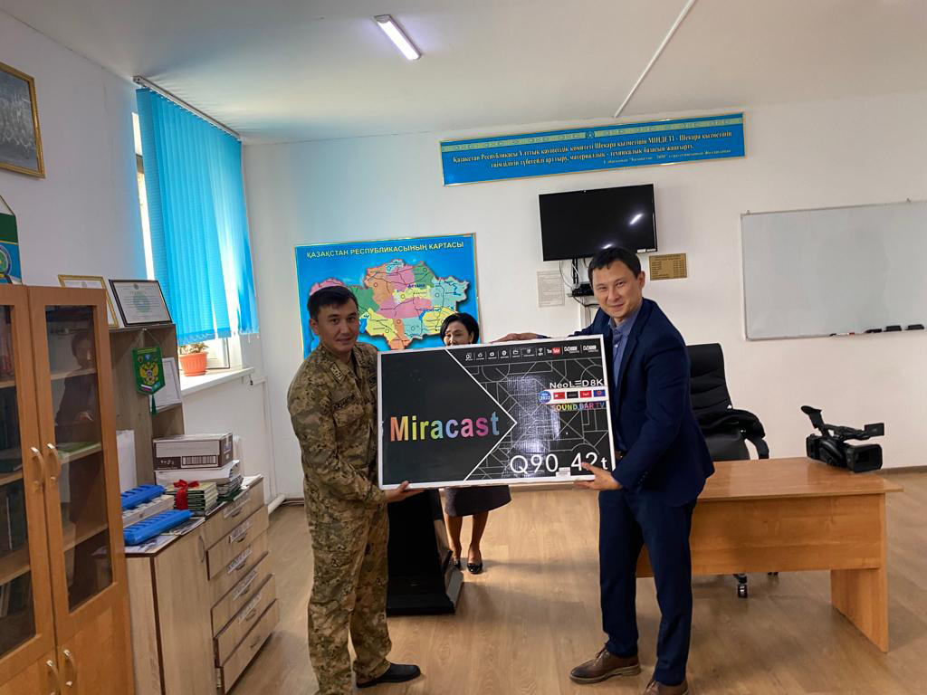 Шекарашылармен кездесті