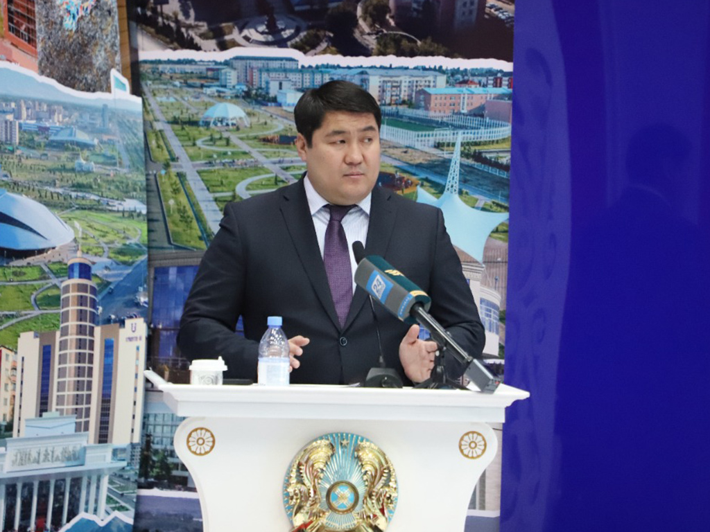Аким Талдыкоргана рассказал о ходе развития областного центра и планах на будущее