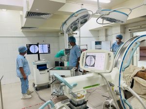 В травматологическом отделении ЦРБ Талгарского района выполнена уникальная операция при периимплантном переломе