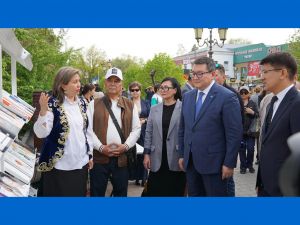 В честь Национального дня книги прошла ярмарка под названием «Кітап – мәңгілік мұра»