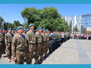 В области Жетісу поздравили защитников Отечества