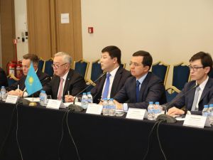 Казахстан и Болгария активизируют сотрудничество в транспорте и логистике