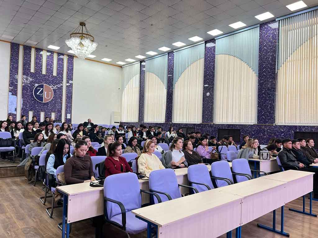 Студенты в системе ОСМС