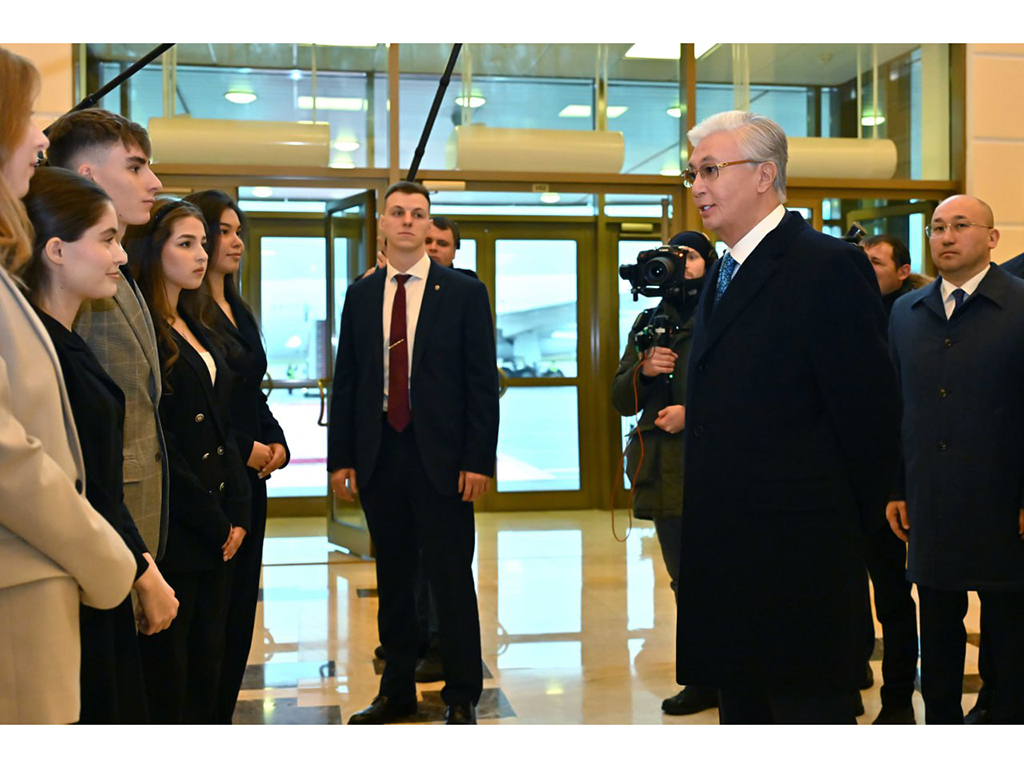 Президент побеседовал со студентами МГИМО