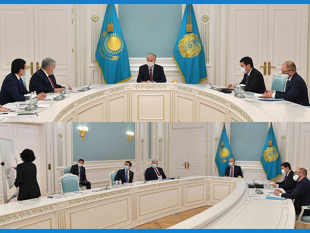 Глава государства провел совещание по переводу казахского алфавита на латинскую графику
