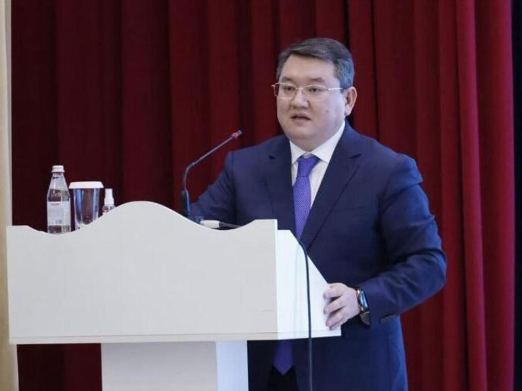 Советник Президента РК Малик Отарбаев встретился с сельчанами в Кербулакском районе