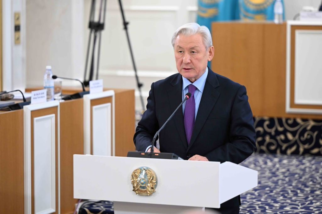 Принципы научной деятельности должны быть регламентированы Конституцией