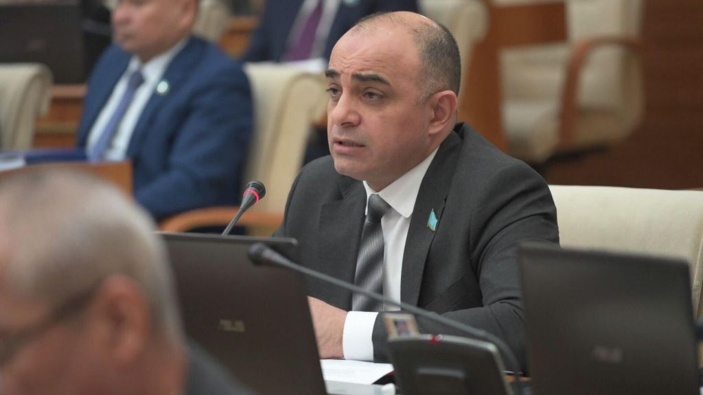 В Конституции предложено закрепить запрет на обратную силу законов