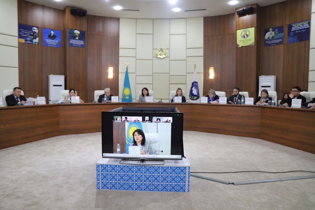 Экспертное сообщество Ассамблеи народа Казахстана призвало поддержать проект новой Конституции                