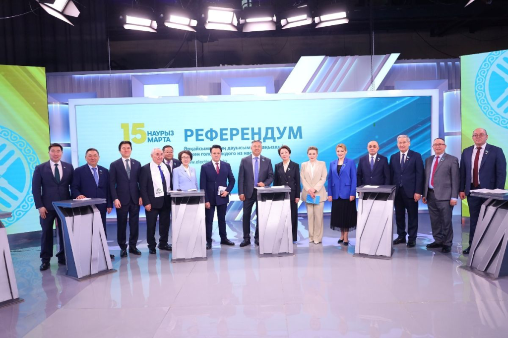 Политические партии страны поддерживают проект новой Конституции