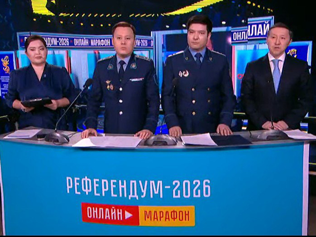 За рубежом начали работу 34 участка для проведения референдума