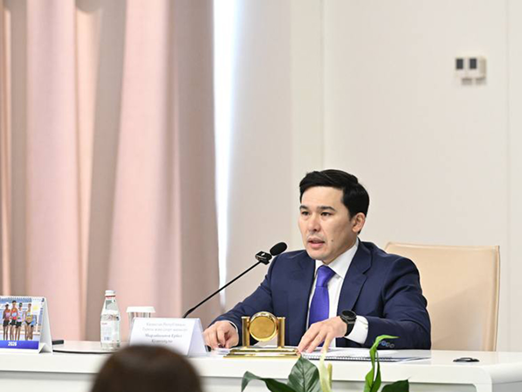 Порядка 500 спортсменов примут участие в летних Азиатских играх 2026 года - Ербол Мырзабосынов провел рабочее совещание