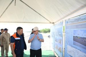 Бейбит Исабаев поручил ускорить темпы работ по укреплению побережья Алаколя