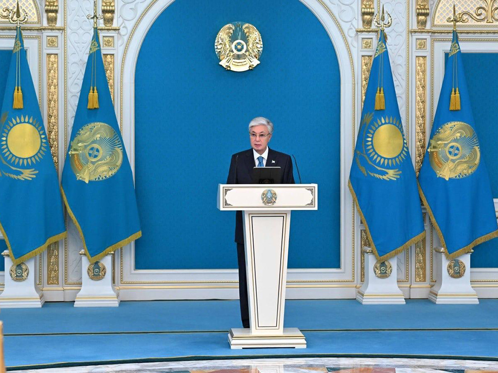 Глава государства выступил на церемонии награждения работников СМИ
