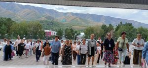 «ОДНА УЛИЦА — ОДИН ГОЛОС»: ДРУЖНЫЕ СОСЕДИ ВМЕСТЕ ПРИШЛИ НА ВЫБОРЫ