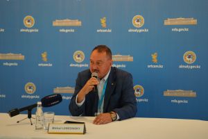 Казахстан обеспечил постоянное информирование граждан о ходе выборов — международный наблюдатель из России