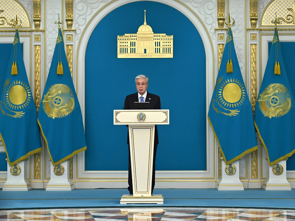 Президент Касым-Жомарт Токаев вручил государственные награды спасателям