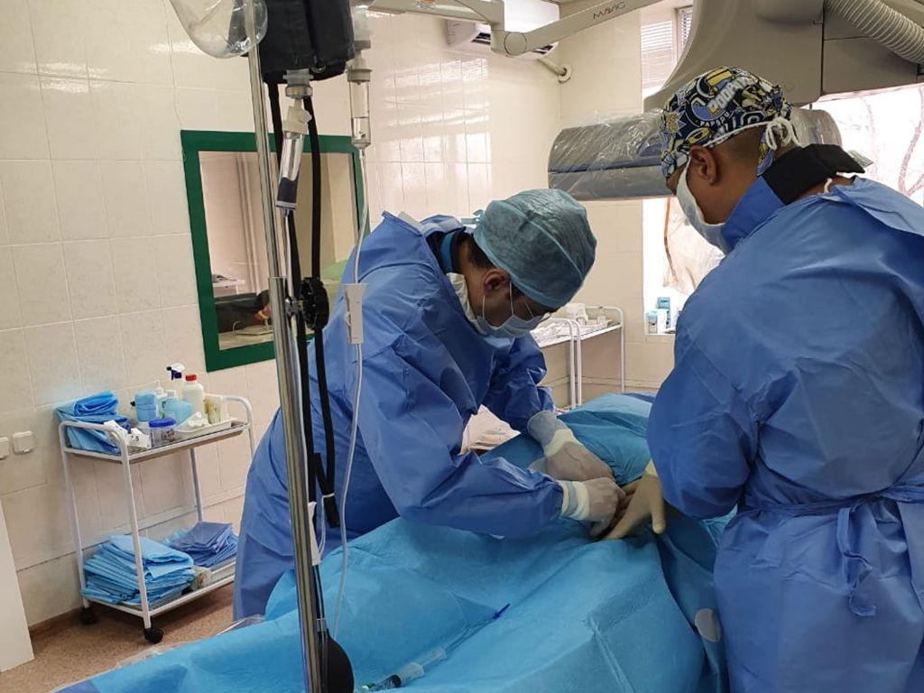 Врачи Президентской клиники спасли жизнь пациенту в Костанайской области