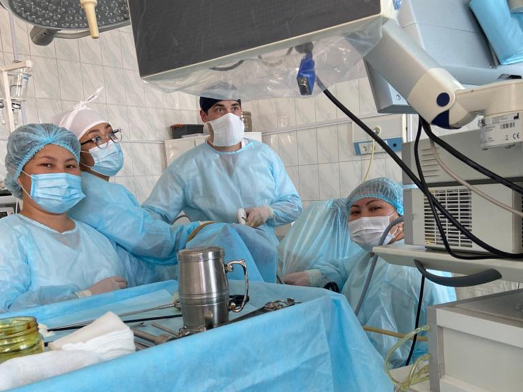В ОМК г. Талдыкорган произведена очередная высокотехнологичная операция пациенту