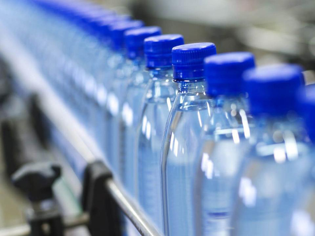 В Жамбылском районе открыли завод по производству бутилированной воды и натуральных соков