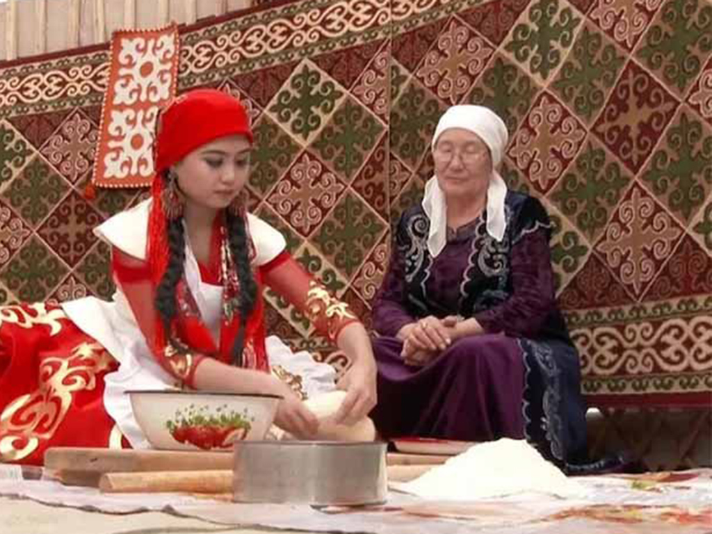 Боле казахский. Казахская келин. Келин чай у казахов. Казахская невестка. Казак келіндері.