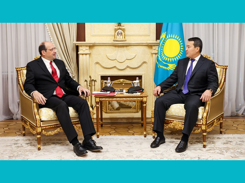 Реализацию новых экономических реформ в Казахстане обсудил Алихан Смаилов с миссией МВФ